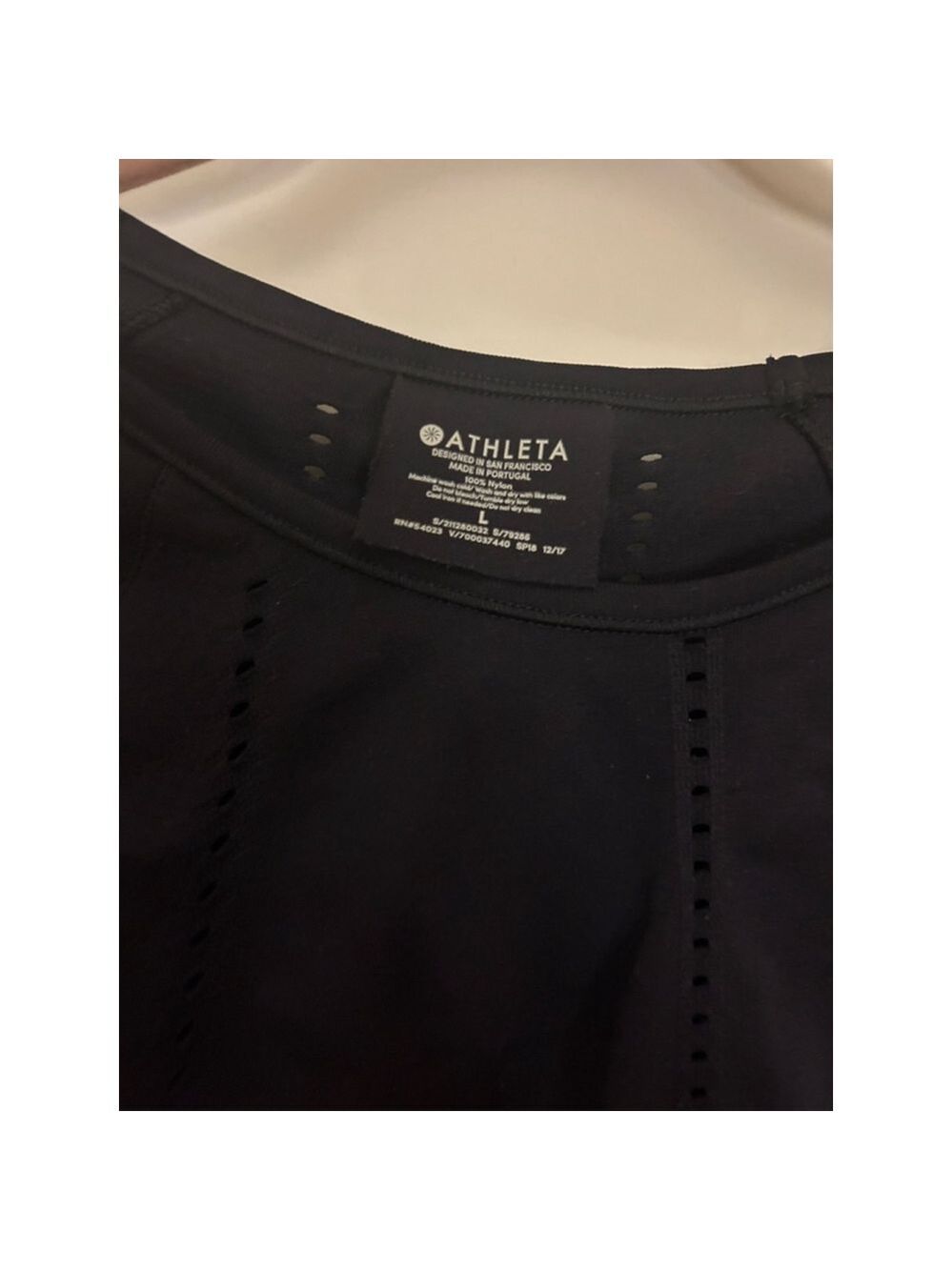 Women's Athleta Foothills Long Sleeve Performance Tee Black Large - Picture 6 of 8